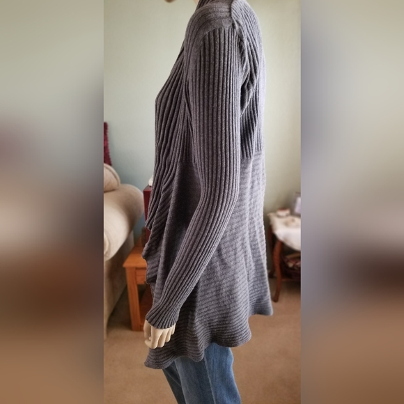 Merona Cardigan - Picture 2 of 8